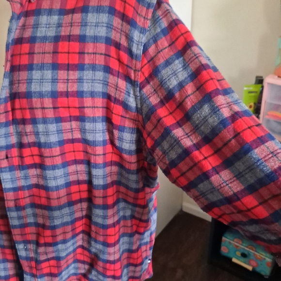 Flannels.🌈 - Picture 2 of 4